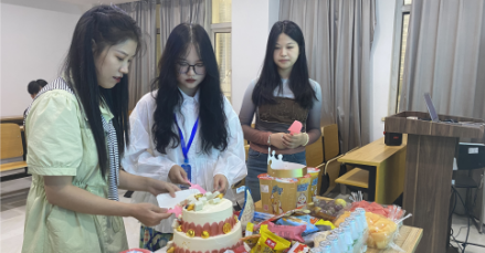 员工风采——生日会活动第二期